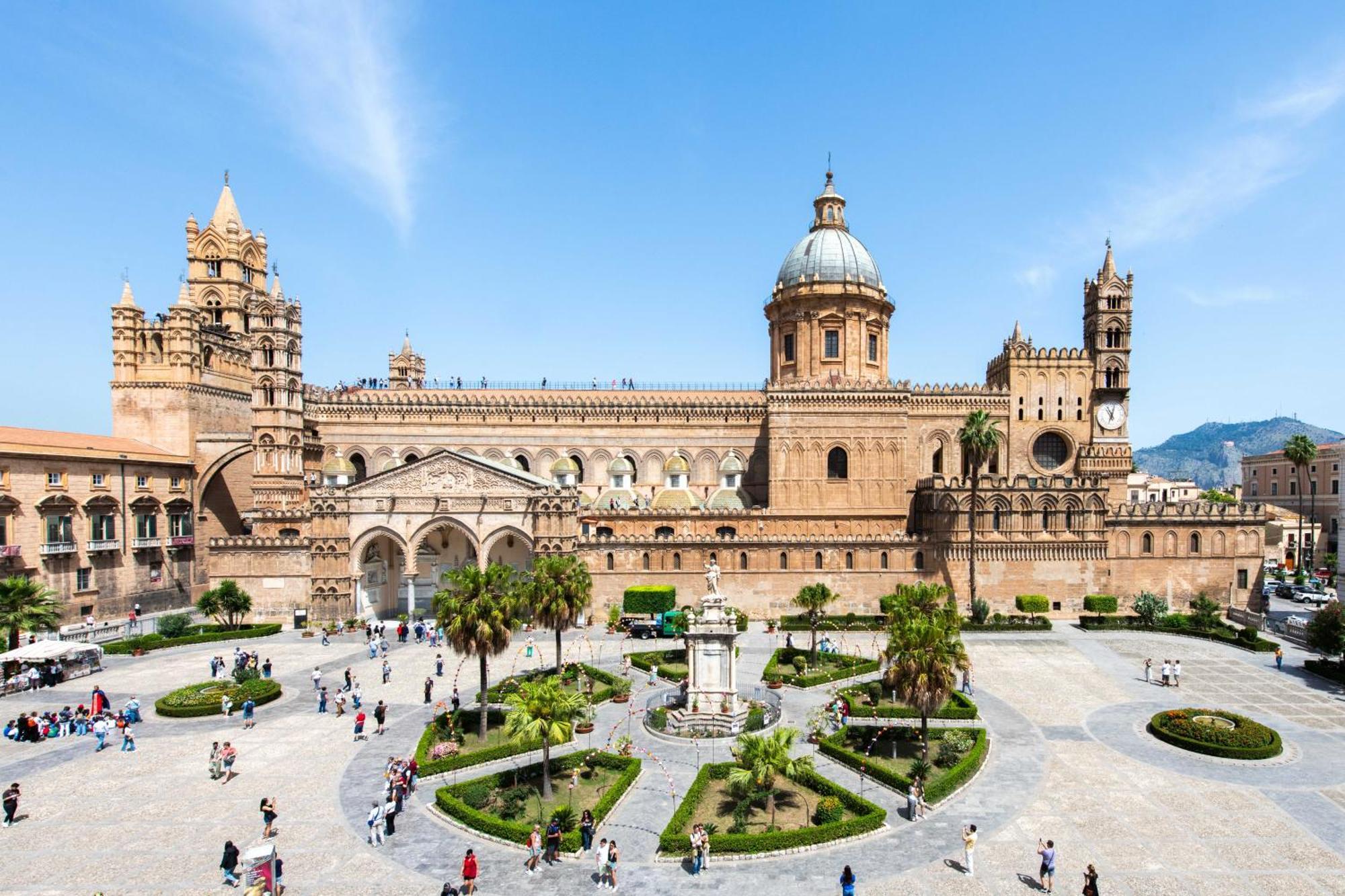 Cathedral View Apartments Palermo Bagian luar foto