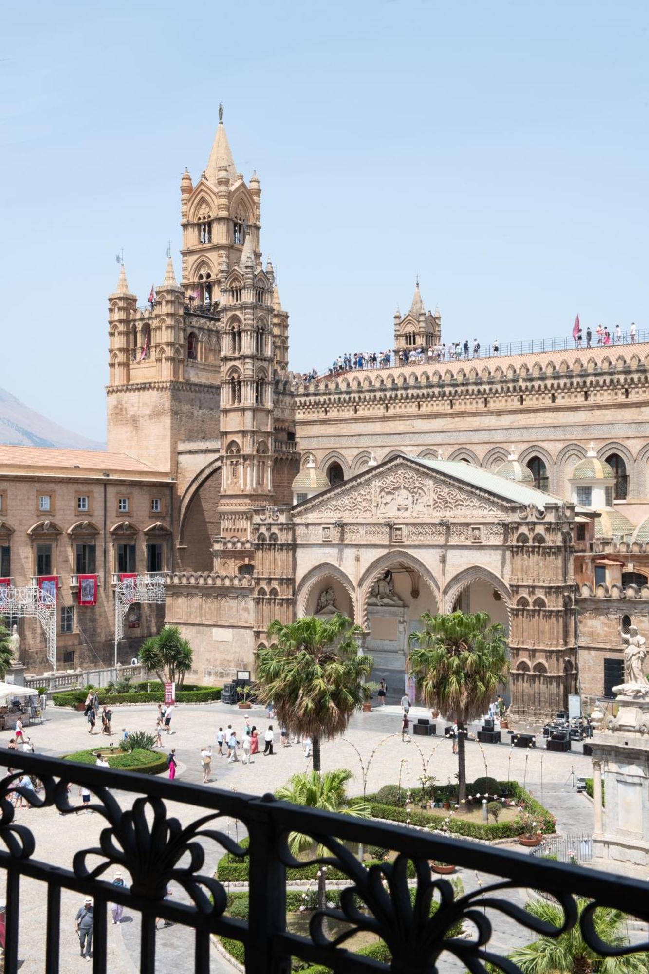 Cathedral View Apartments Palermo Bagian luar foto