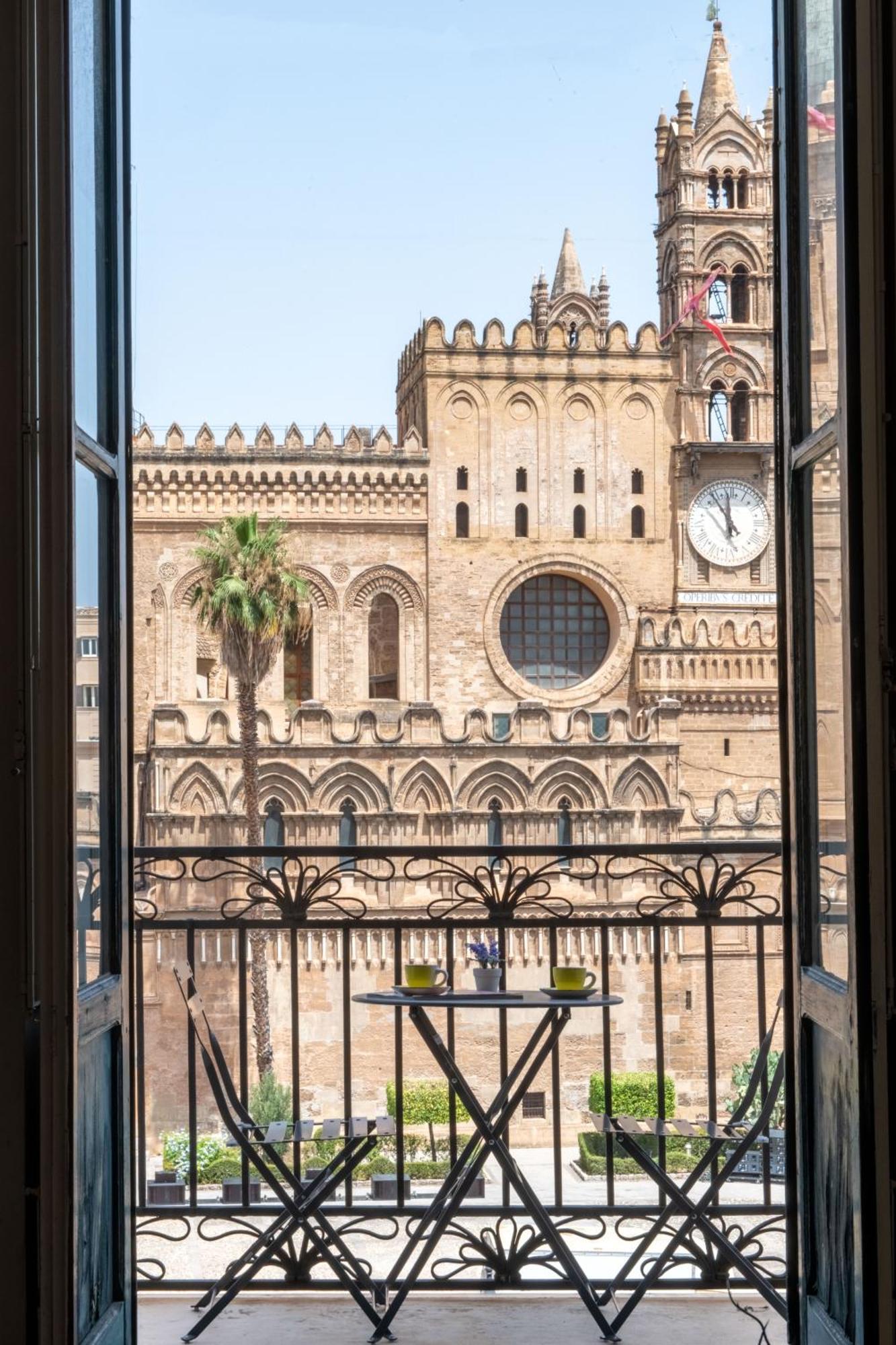 Cathedral View Apartments Palermo Bagian luar foto